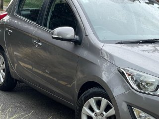/photos/11835/2459ed43-8b01-418d-8342-fcc3974b2660_i320x240.jpg