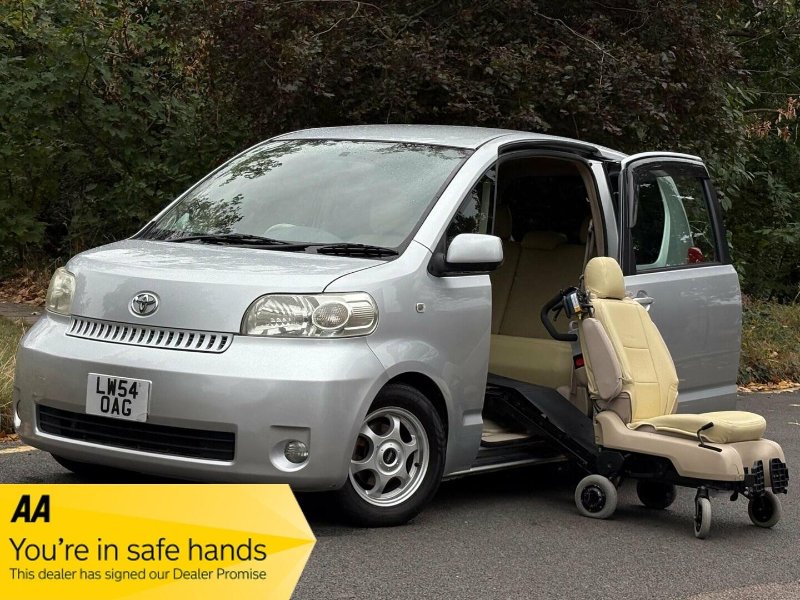 2005 2005 Toyota Porte 1.5 Wheelchair Converted £2,895 25 photo