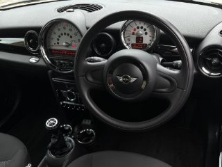 /photos/11835/b8269491-c8a4-49fd-b1cb-0714d456aa0a_i320x240.jpg